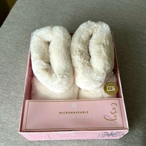 Aroma Home Shoes Slipper Boots Poshmark